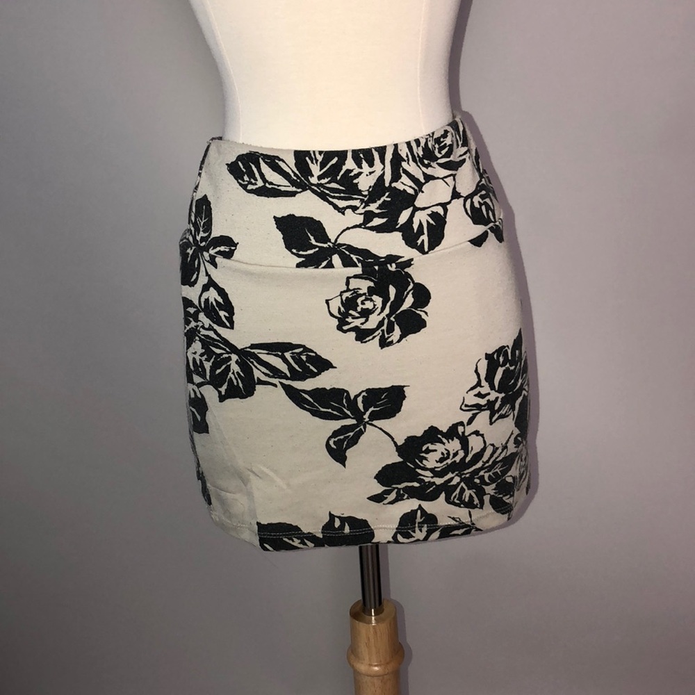 💙Floral mini skirt💙